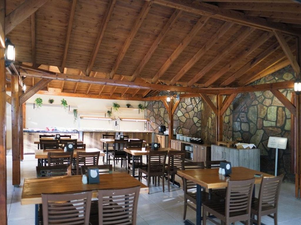 Woodline Hotel