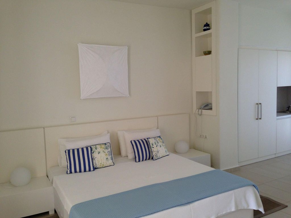 Archipelagos Resort Hotel