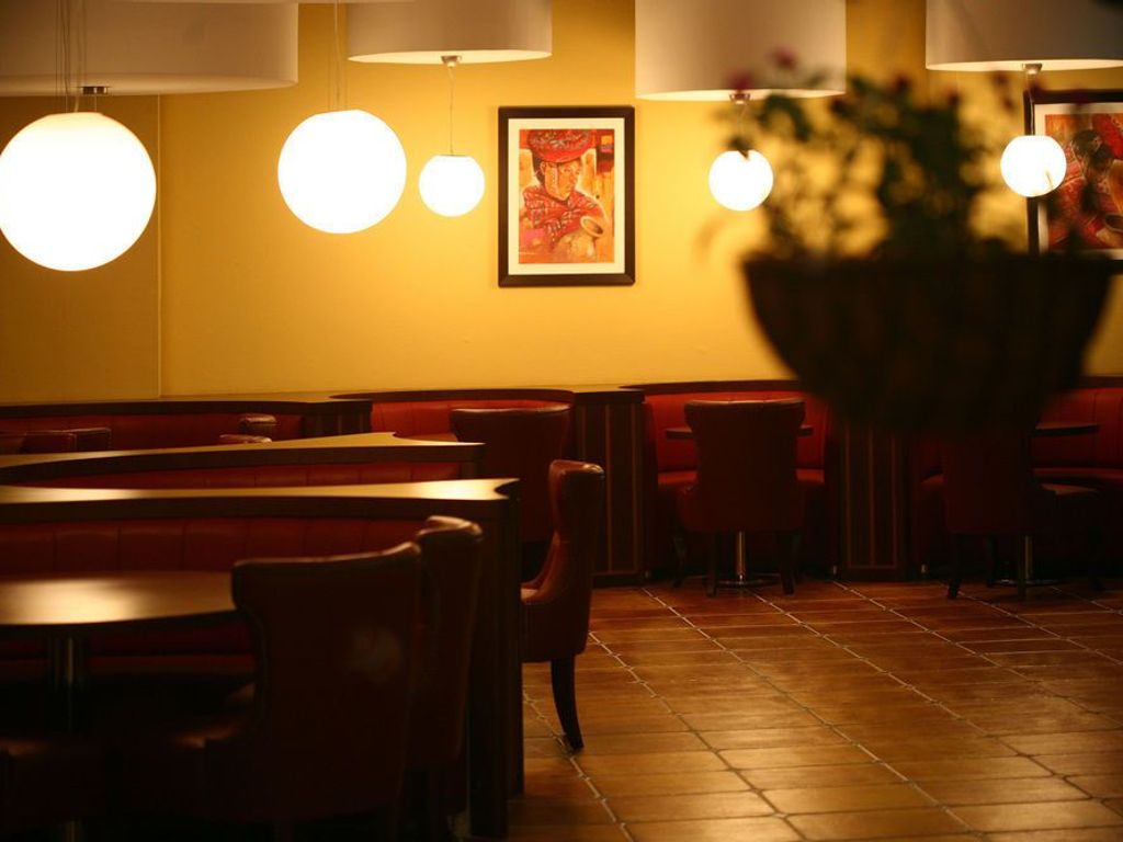 Goldcity Hotel