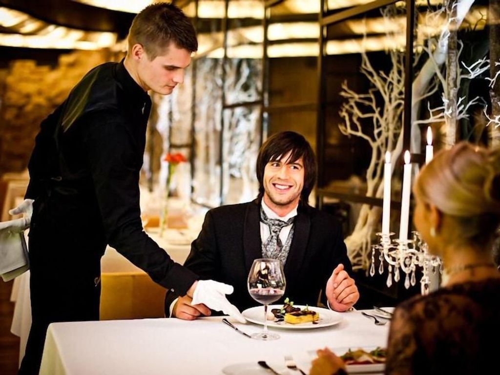 Royal Square Hotel & Suites Hotel & Suites
