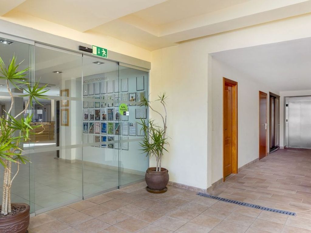 Royal Sunset Beach Club by Diamond Resorts