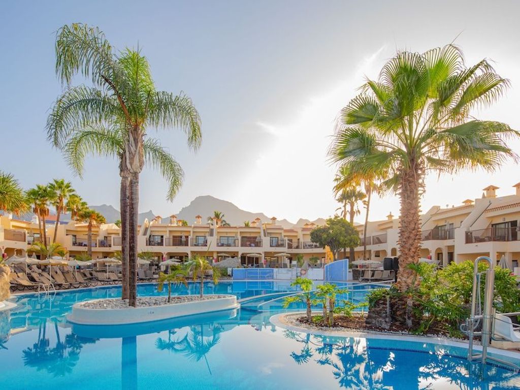 Royal Sunset Beach Club by Diamond Resorts
