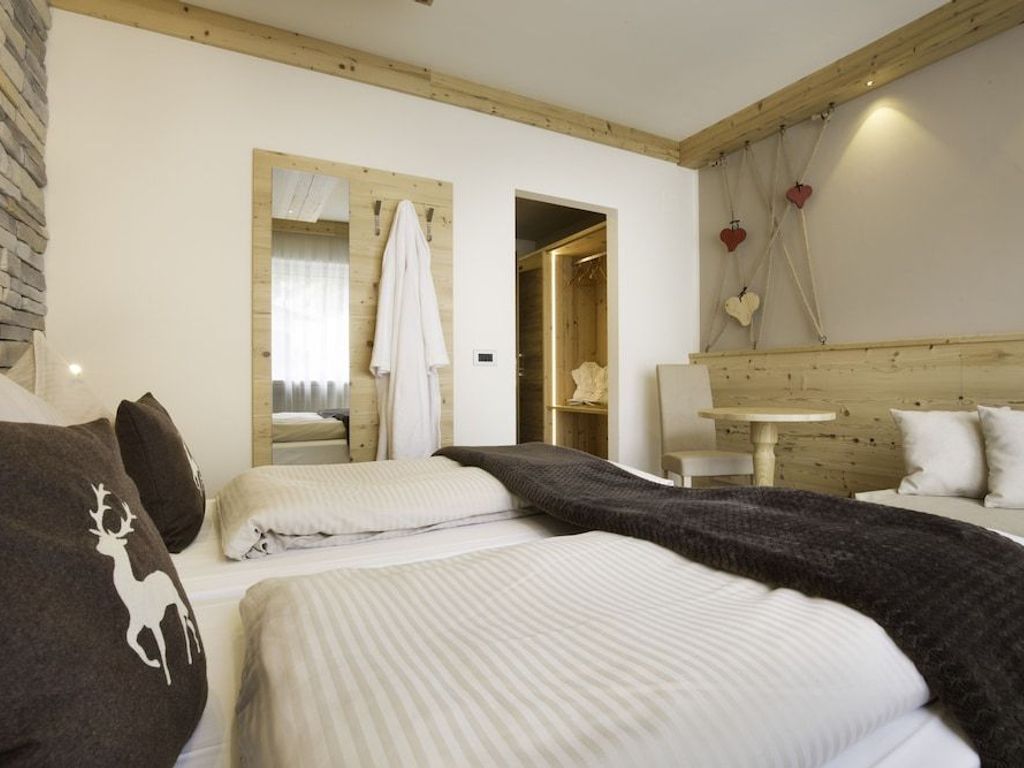 Hotel Azola