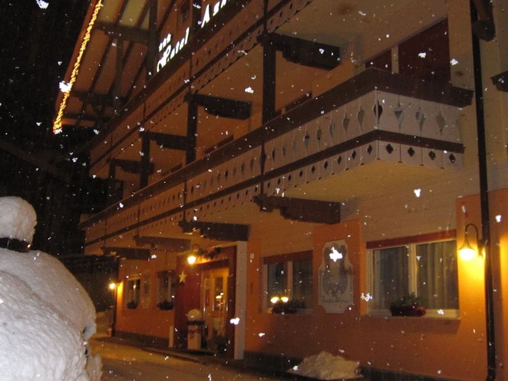 Hotel Azola
