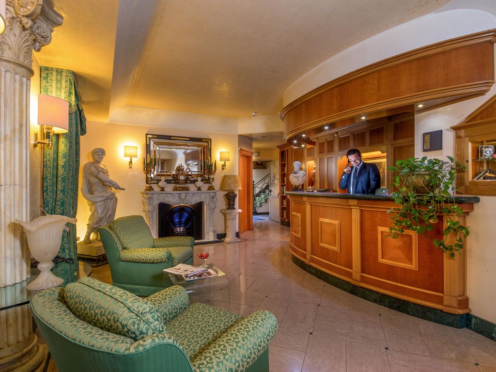 Colonna Hotel