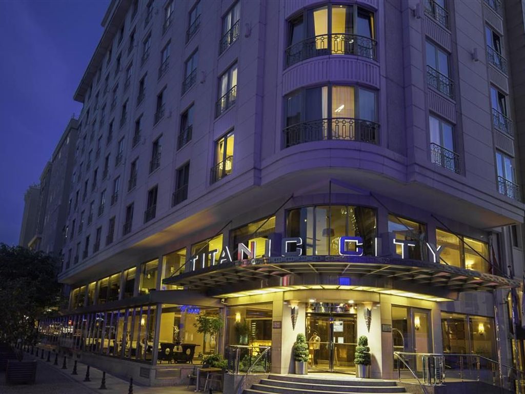 Titanic City Hotel
