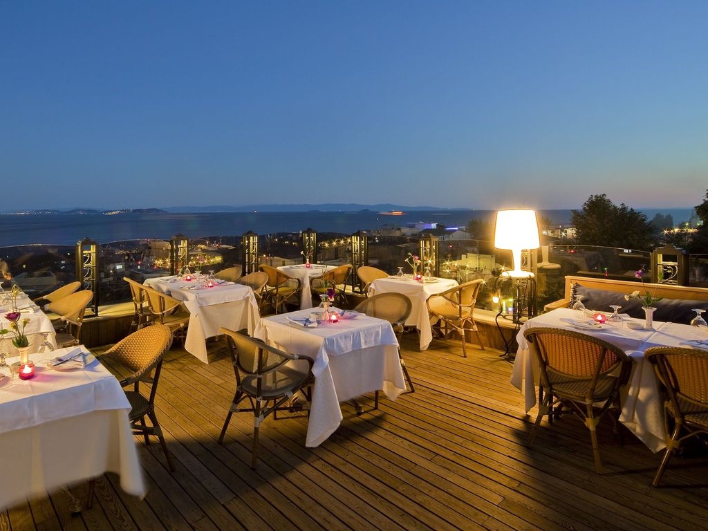 GLK PREMIER Regency Suites & Spa