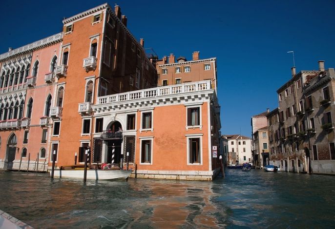 Palazzo Barbarigo Sul Canal Grande