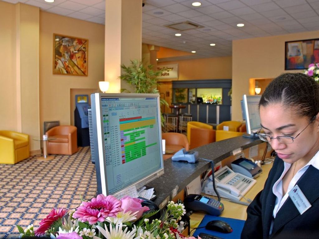 Antoinette Hotel Wimbledon