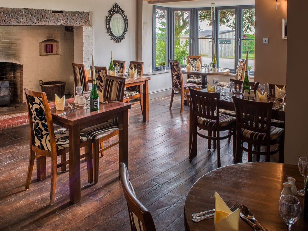 Stratford Park Hotel & Golf Club