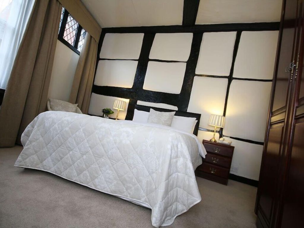 Crown Hotel