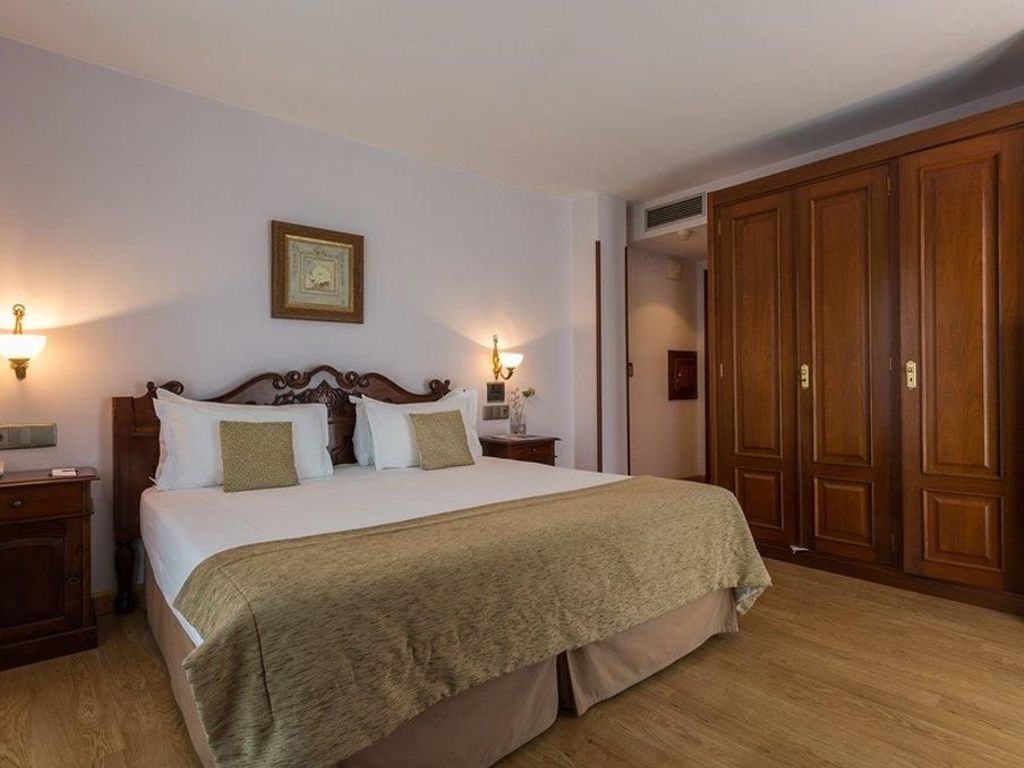 AYRE HOTEL ALFONSO II
