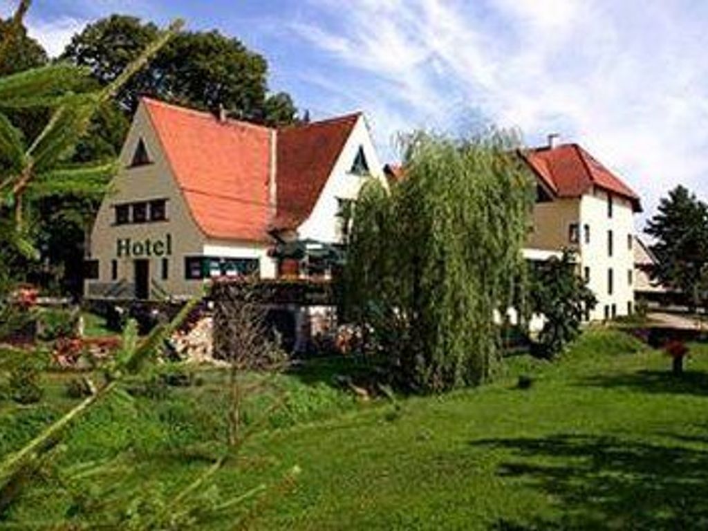 Hotel & Restaurant 5 Linden