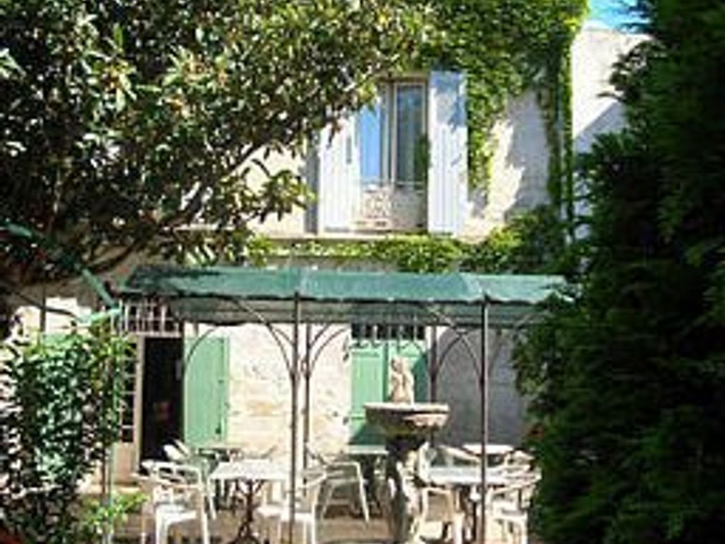Au Saint Roch - Hotel & Jardin