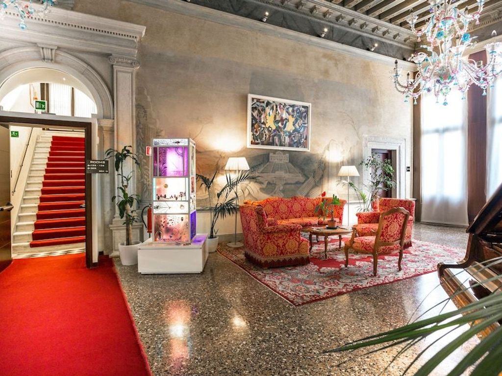 RUZZINI PALACE HOTEL