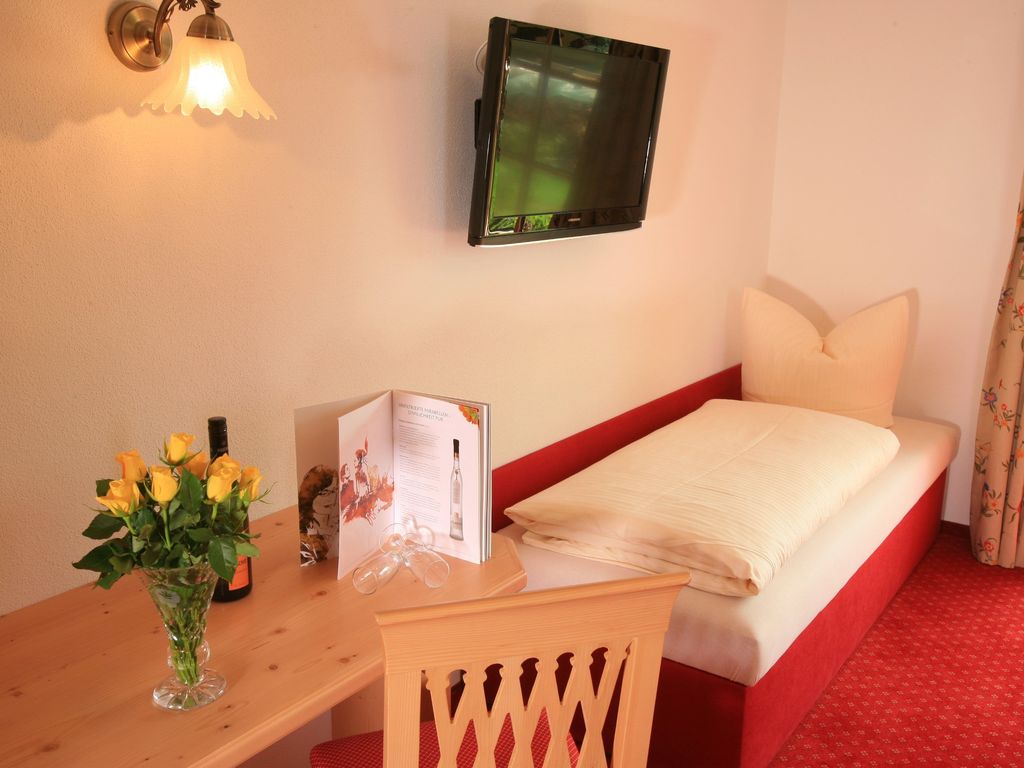 Schweizerhaus Pension Garni