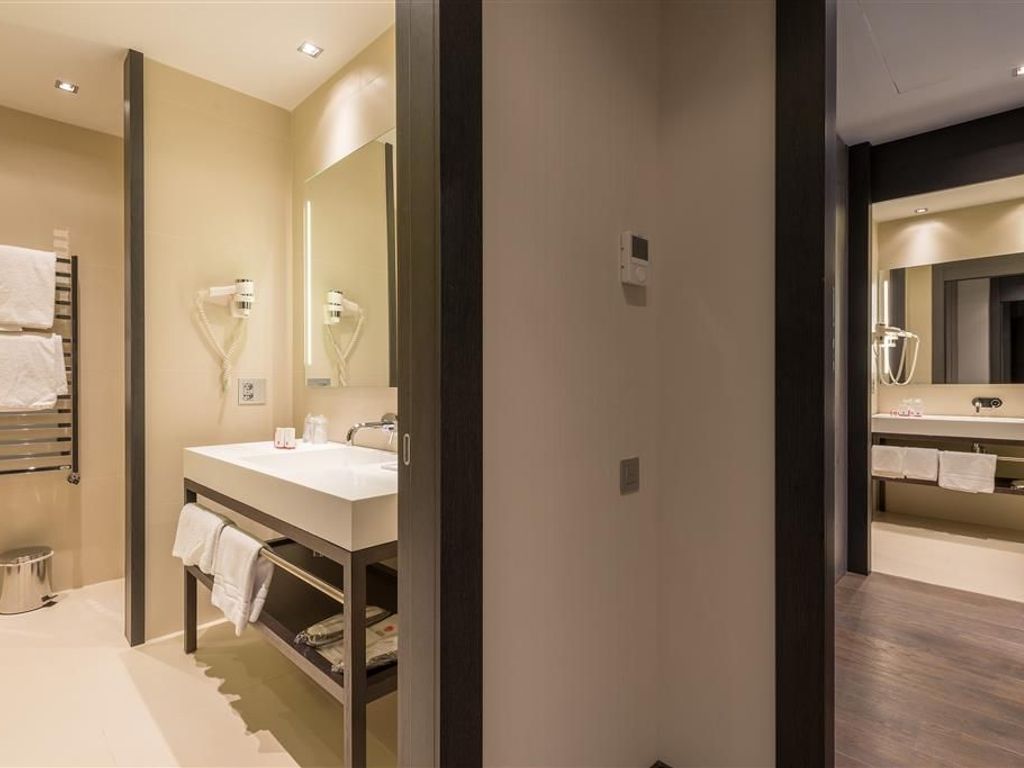Duparc Contemporary Suites