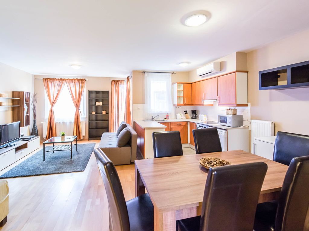 Nova Apartments