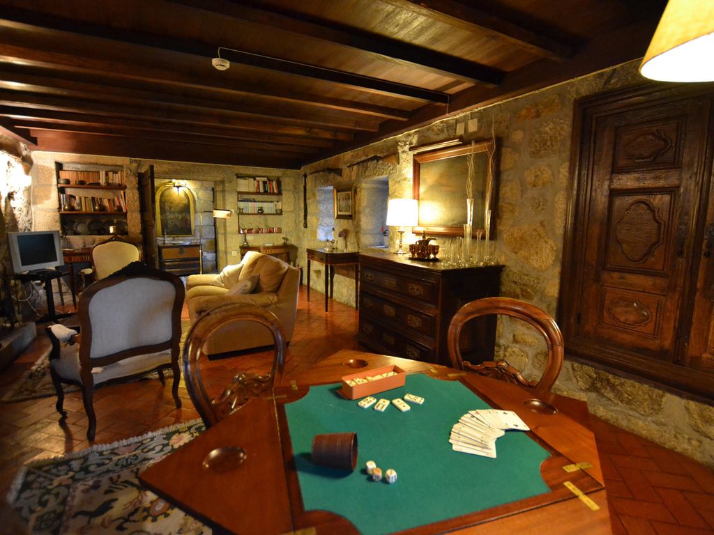 Casa das Paredes Manor House
