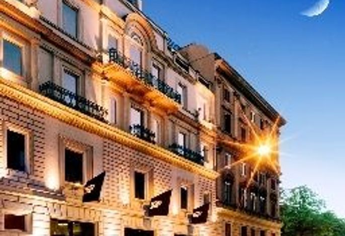 Leon's Place hotel