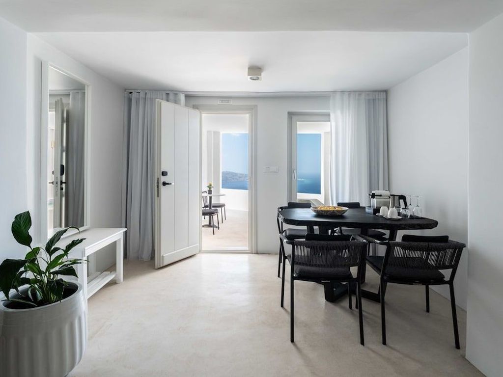 Rocabella Santorini Hotel & SPA