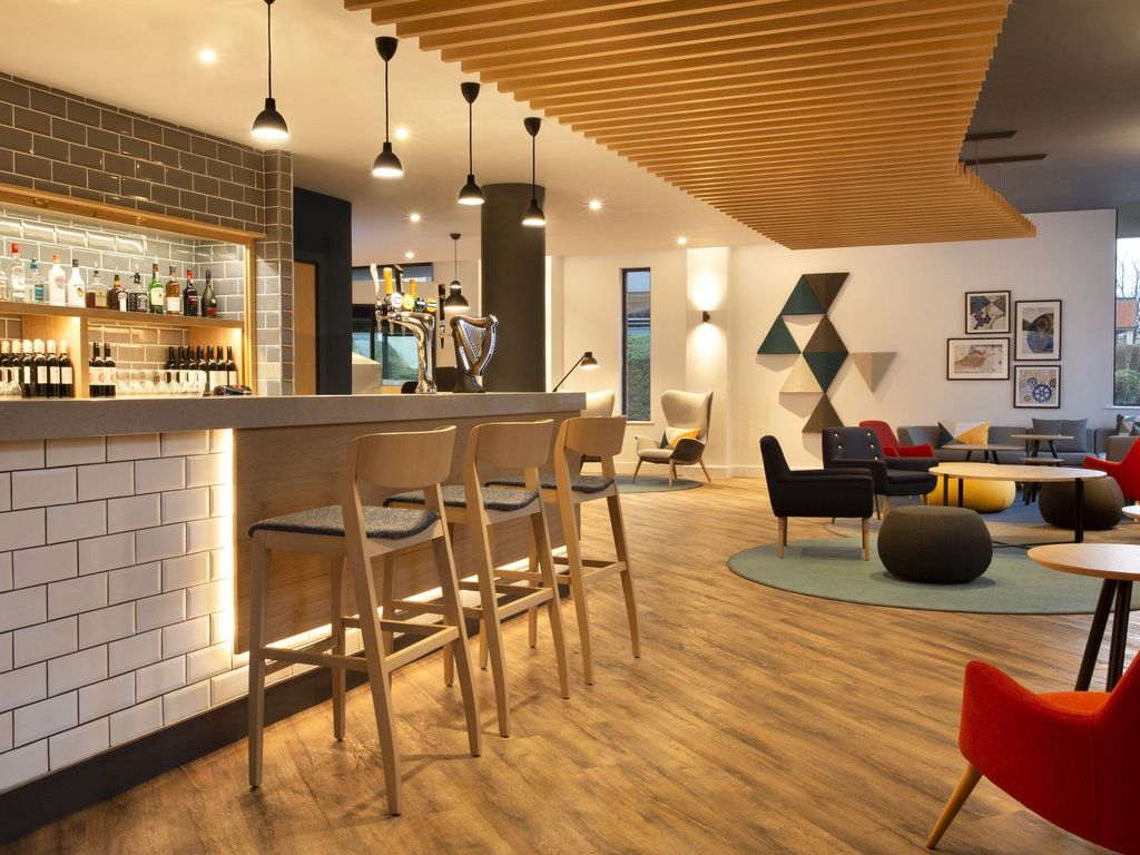 Holiday Inn Express CHELTENHAM TOWN CENTRE by IHG