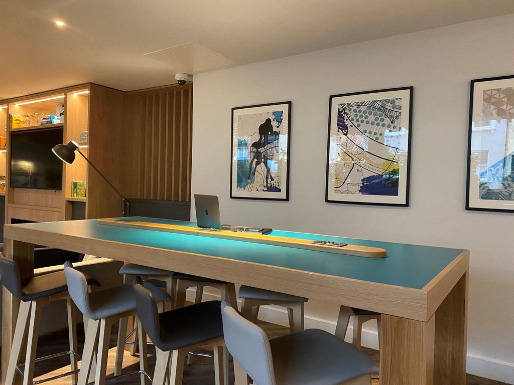 Holiday Inn Express CHELTENHAM TOWN CENTRE by IHG