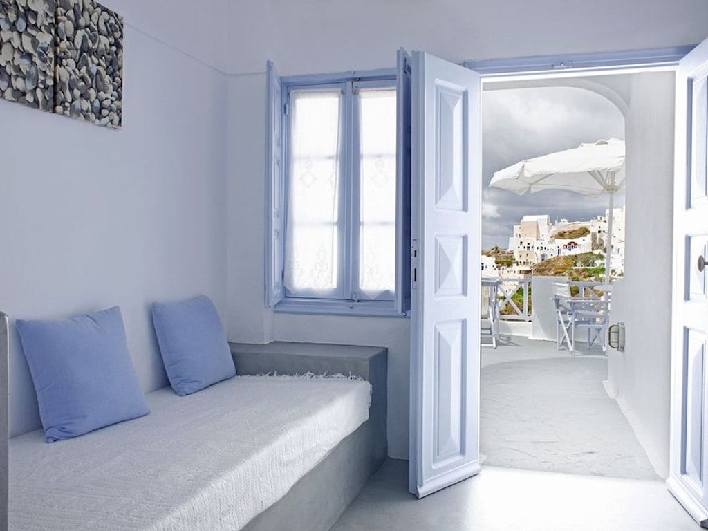 Armeni Village Rooms & Suites