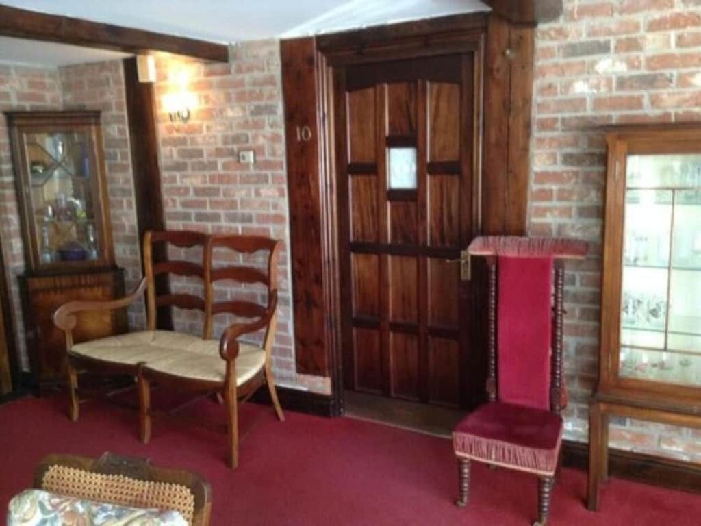 The Crown Hotel