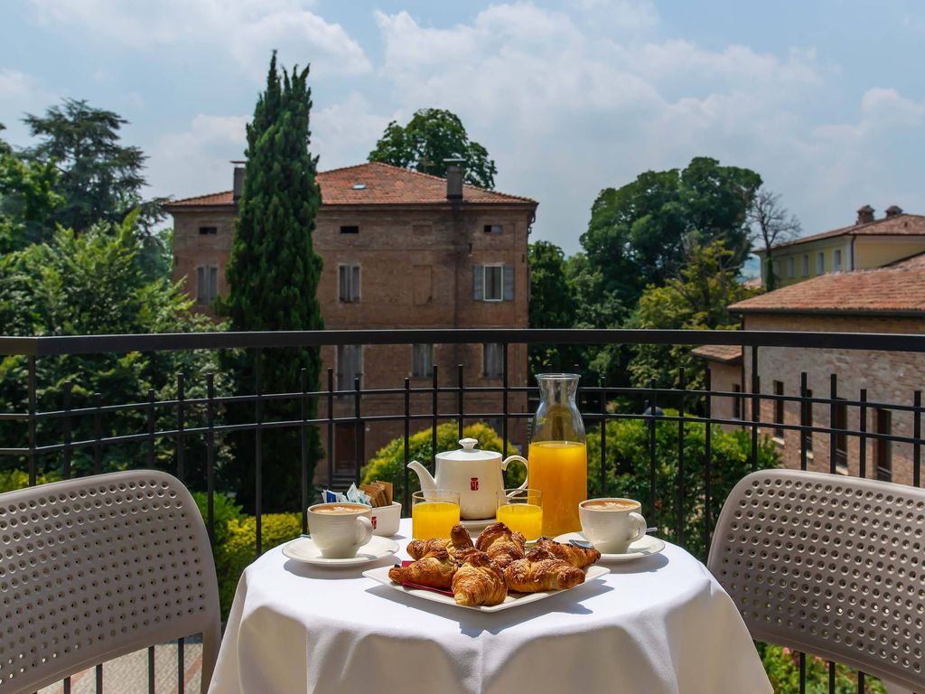 Maranello Palace