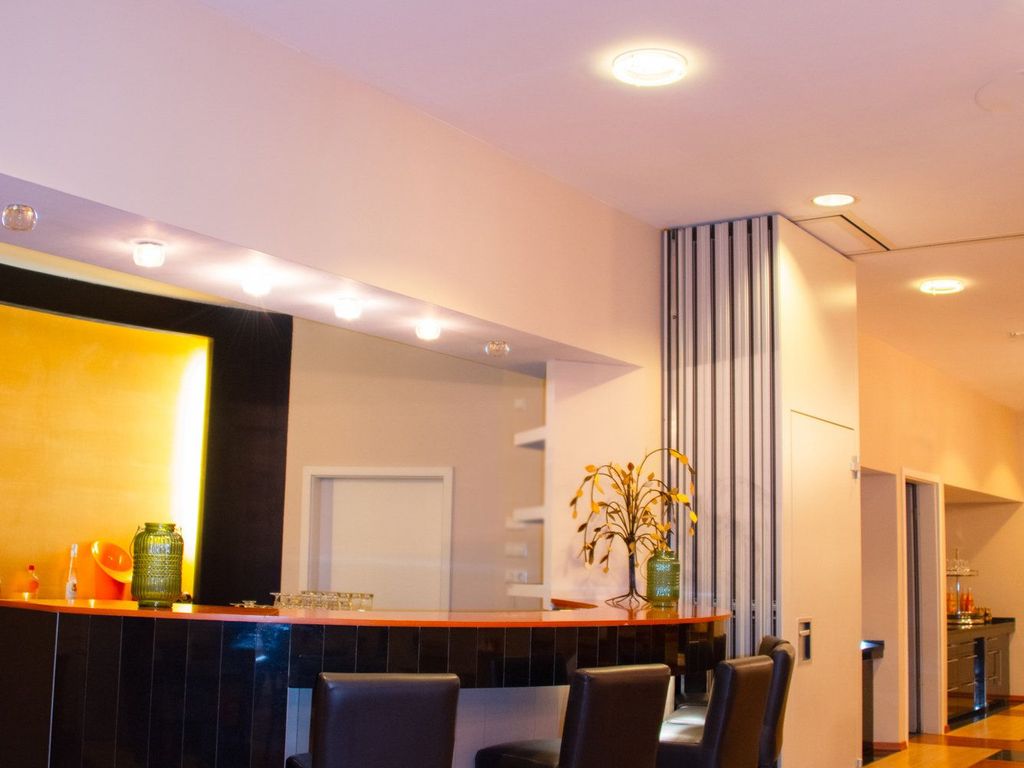Ross Hotel