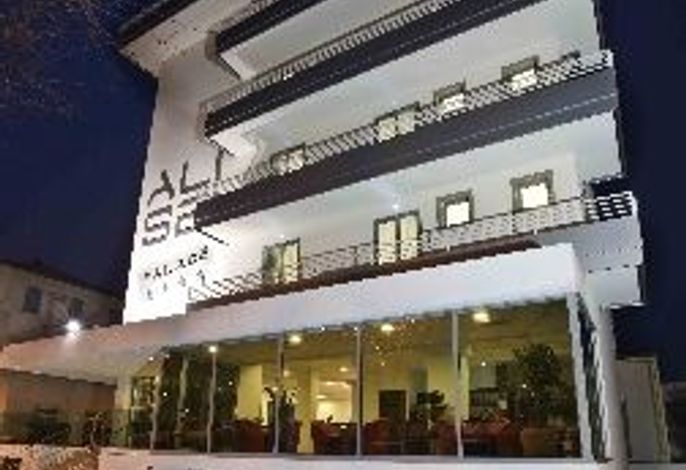 Alisei Palace