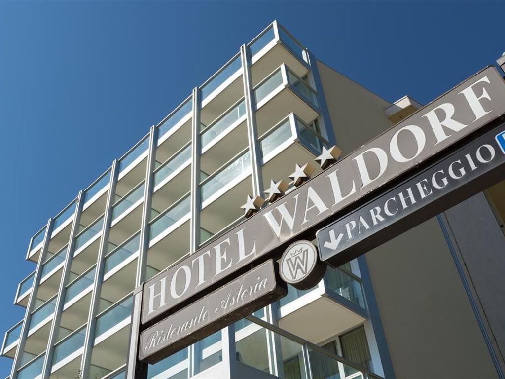 Waldorf Suite Hotel