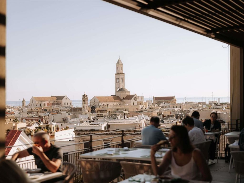 Mövenpick Hotel Bari