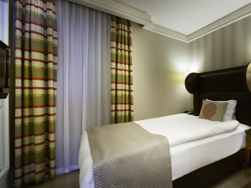 TITANIC COMFORT HOTEL