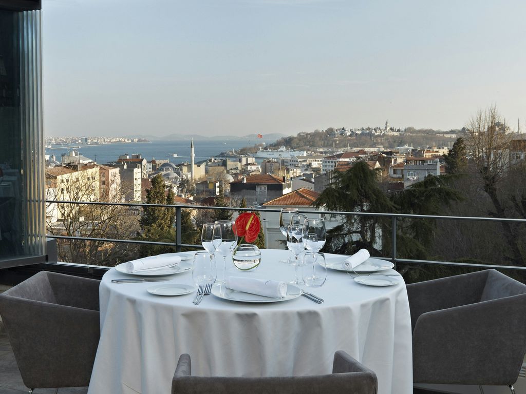 Tomtom Suites THE OLD FRANCISCAN HOUSE