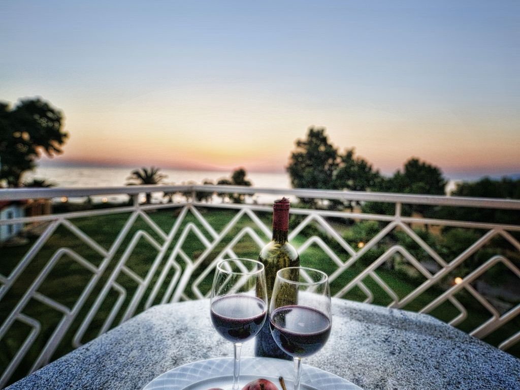 Irida Resort Suites