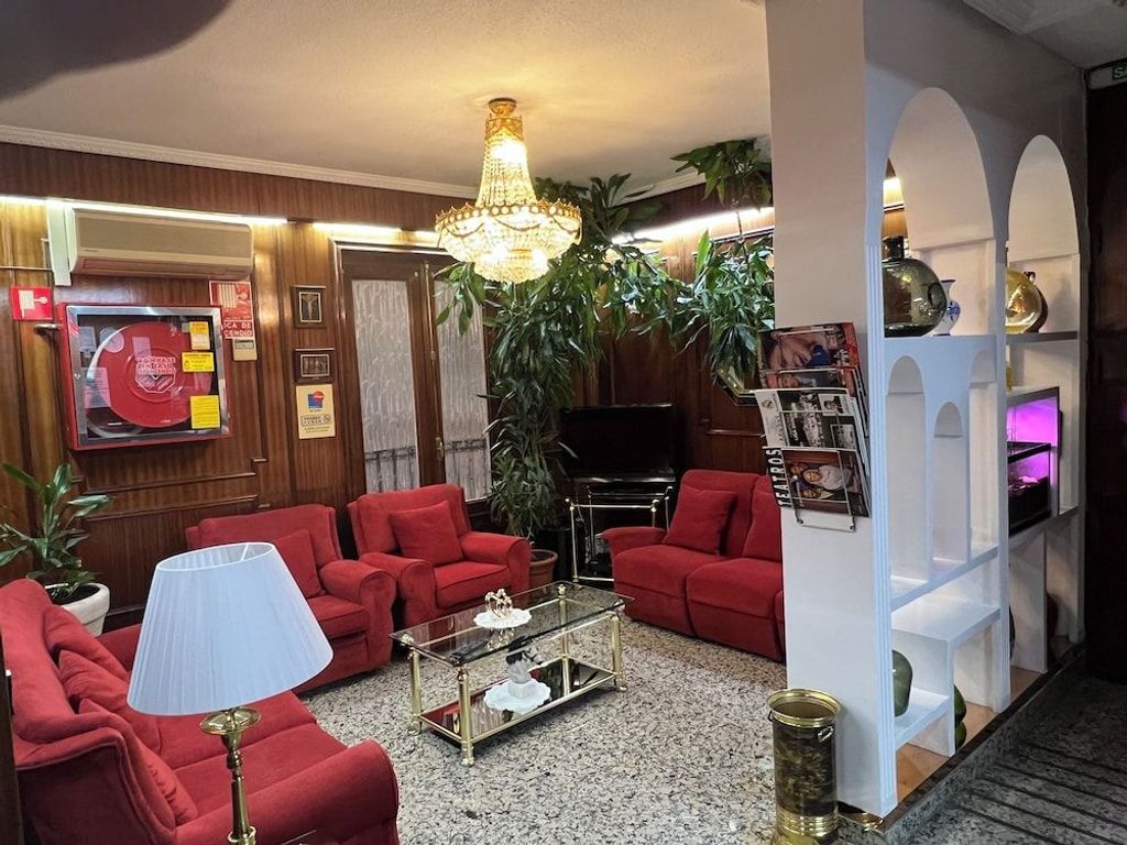 Hostal Sonsoles Madrid Centro Hostal