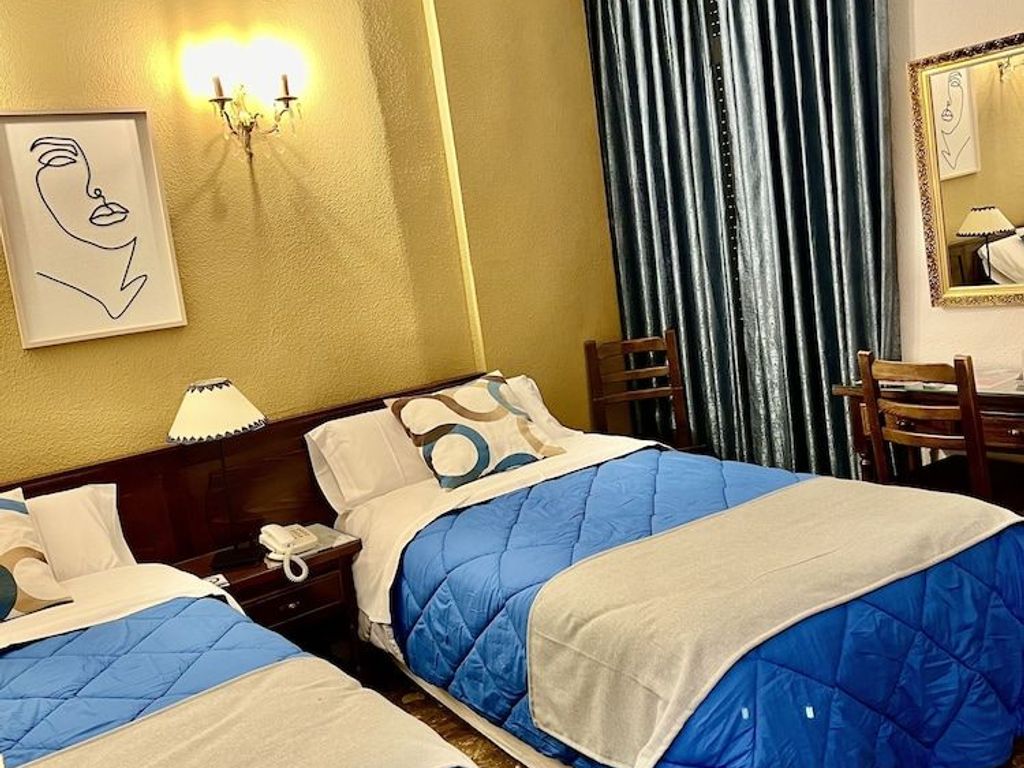 Hostal Sonsoles Madrid Centro Hostal