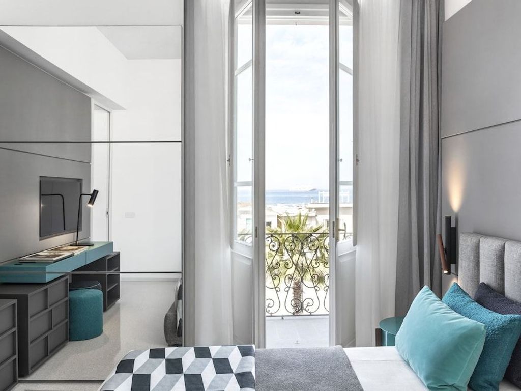 Hotel Plaza e de Russie