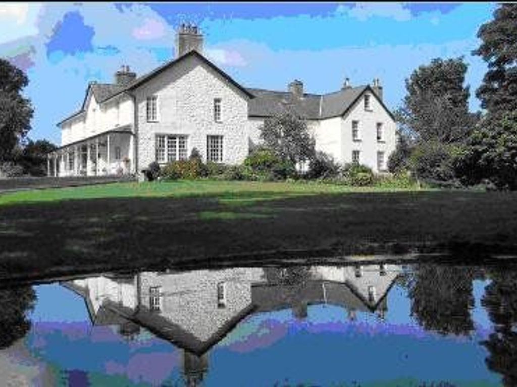 Plas Dinas Country House
