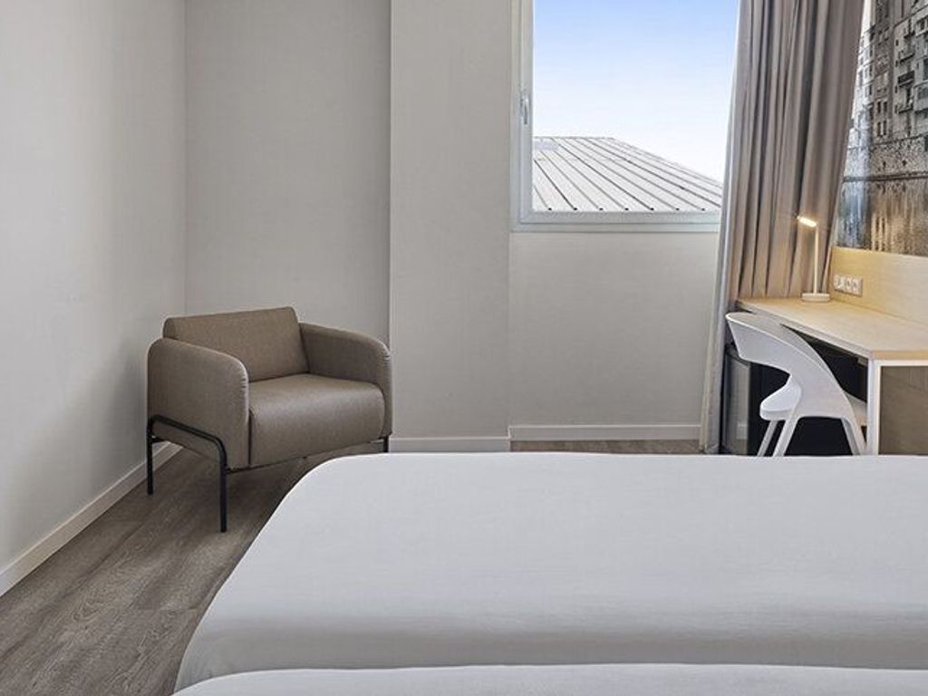 B&B HOTEL Girona 3