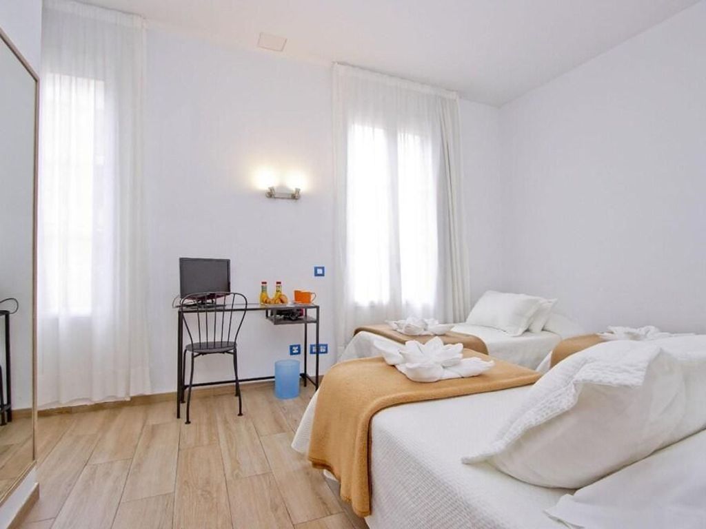 Barcelona City Hotel