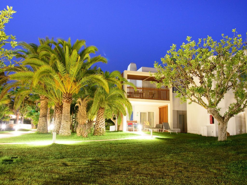 Club Cala Llenya Resort Ibiza