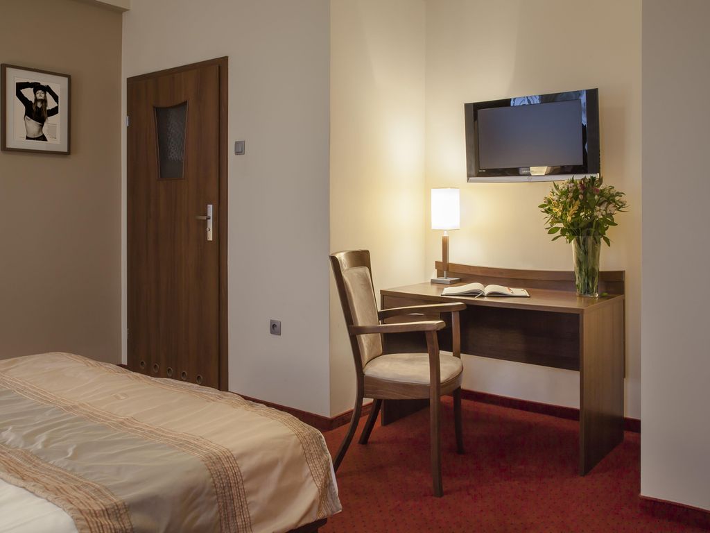 mHotel