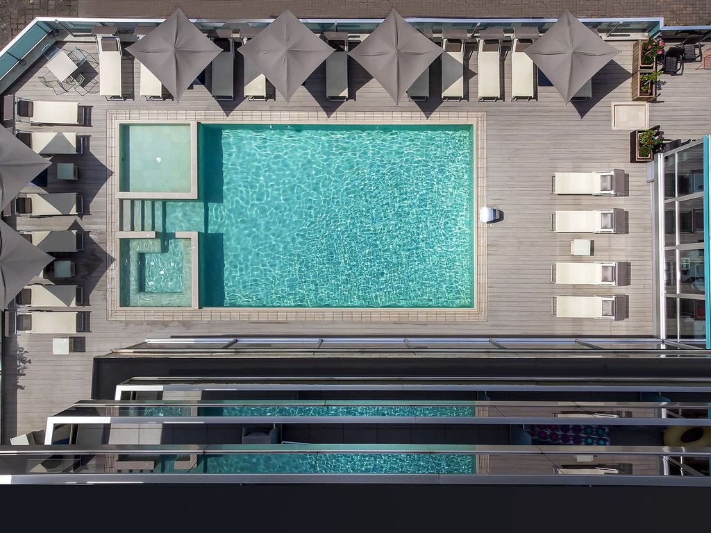 Aqua lifestyle & business