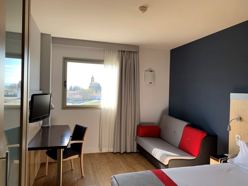 Holiday Inn Express VITORIA by IHG
