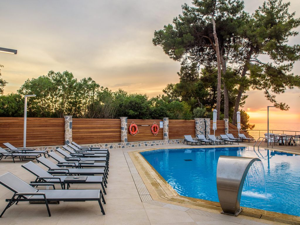 Poseidon Hotel