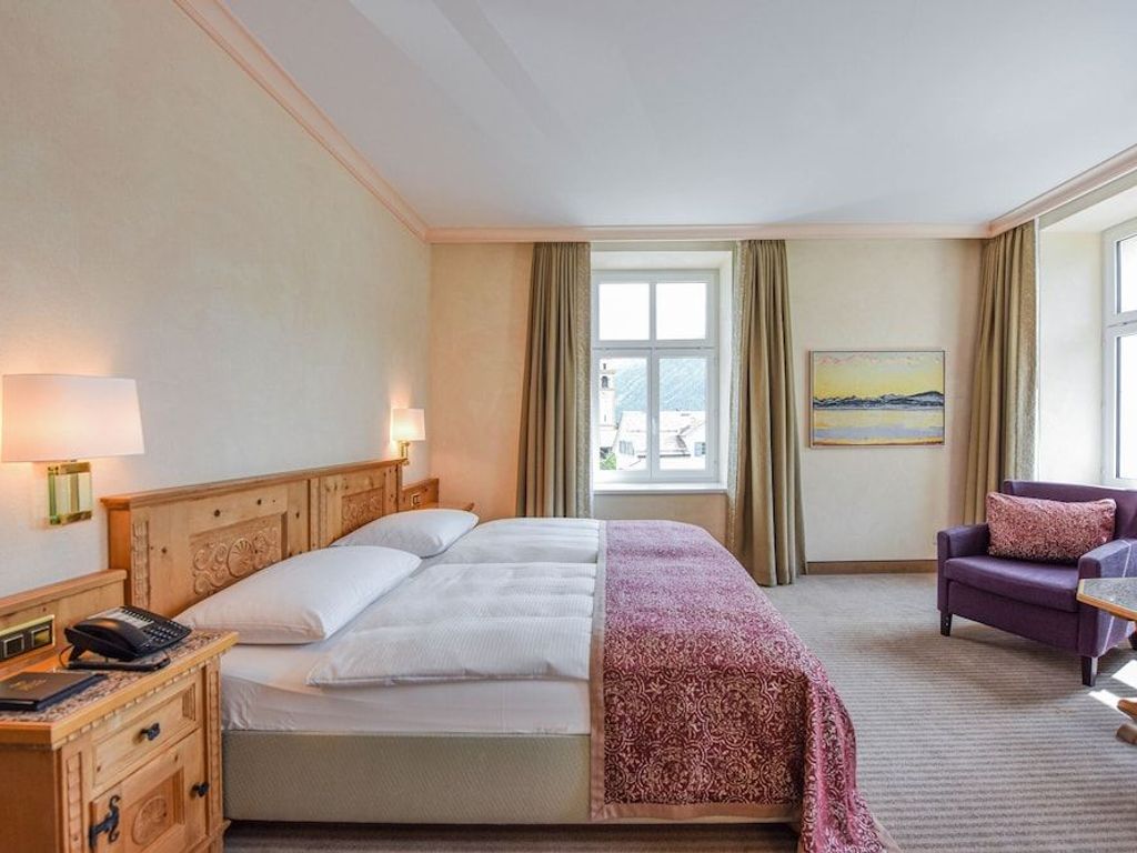 Cresta Palace