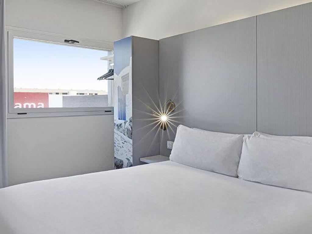B&B HOTEL Girona 2